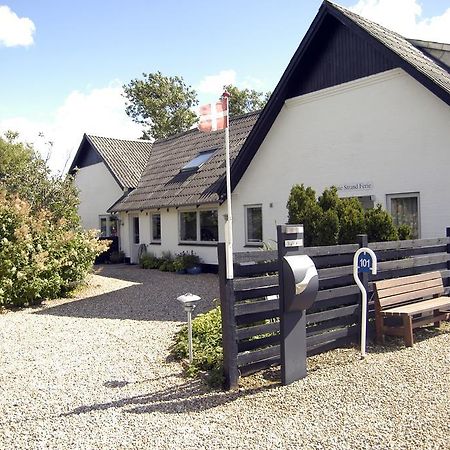 Henne Strand Ferie Accommodation Hennebjerg Exterior photo